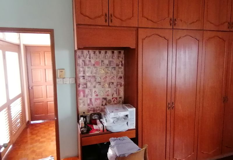 OUG 2 Storey Bungalow With Big Landscape For Sale