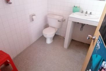 OUG 2 Storey Bungalow With Big Landscape For Sale