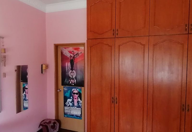 OUG 2 Storey Bungalow With Big Landscape For Sale