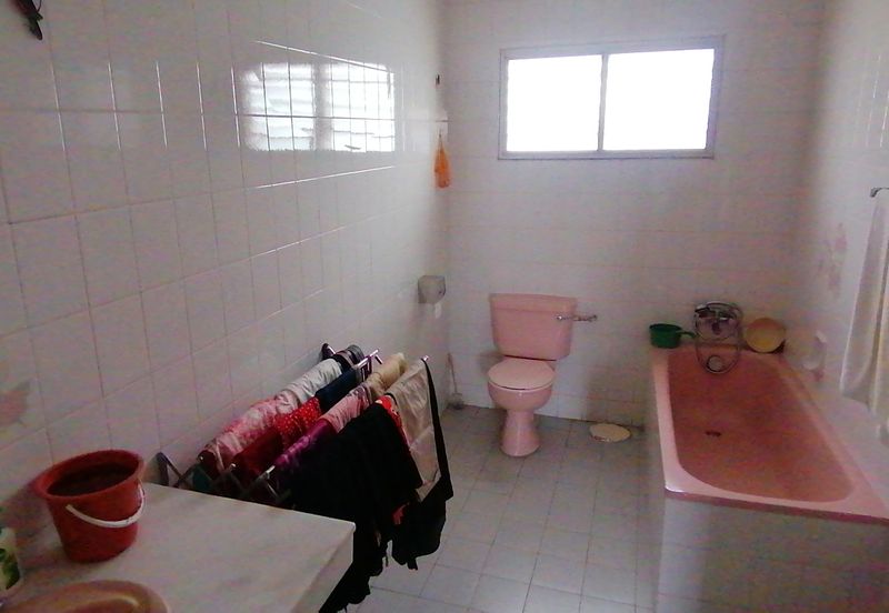 OUG 2 Storey Bungalow With Big Landscape For Sale