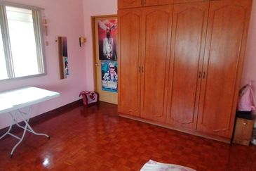 OUG 2 Storey Bungalow With Big Landscape For Sale