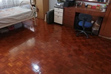 OUG 2 Storey Bungalow With Big Landscape For Sale