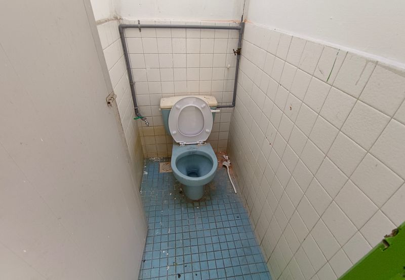 OUG/Happy Garden 1 Storey Terrace For Sale