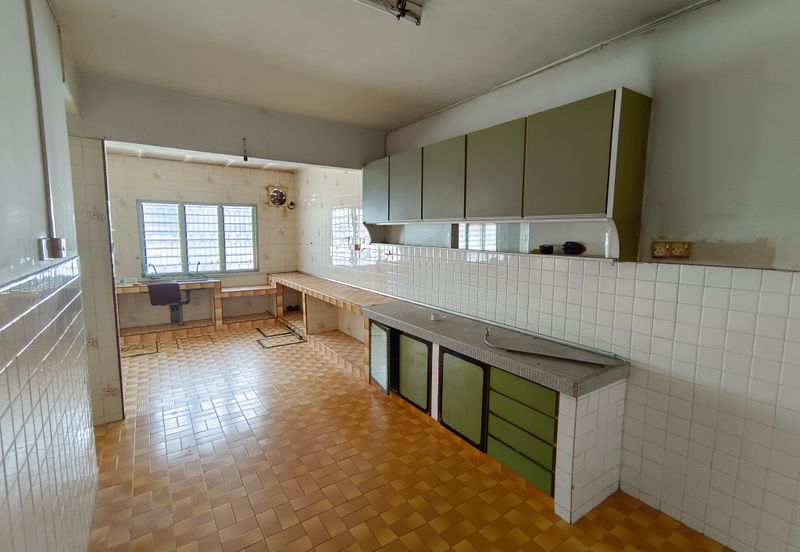 OUG 2 Storey Terrace Biggest Layout For Sale