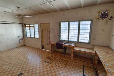 OUG 2 Storey Terrace Biggest Layout For Sale