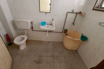 OUG 2 Storey Terrace Biggest Layout For Sale