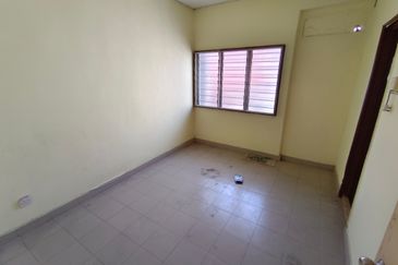 OUG 2 Storey Terrace Biggest Layout For Sale