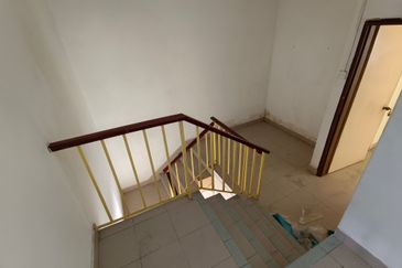 OUG 2 Storey Terrace Biggest Layout For Sale