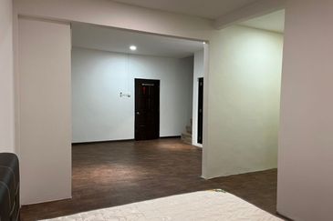 OUG Quiet & Renovated Full Furnished Terrace House