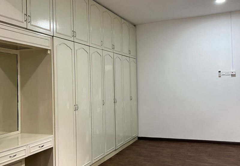 OUG Quiet & Renovated Full Furnished Terrace House