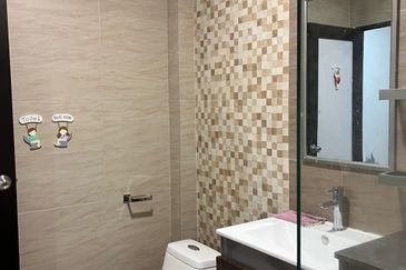 OUG Quiet & Renovated Full Furnished Terrace House