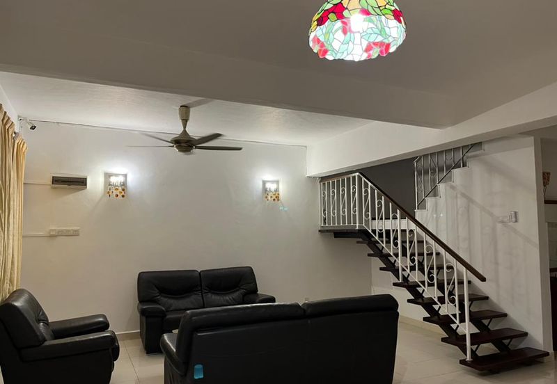 OUG Quiet & Renovated Full Furnished Terrace House