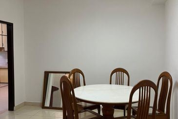 OUG Quiet & Renovated Full Furnished Terrace House