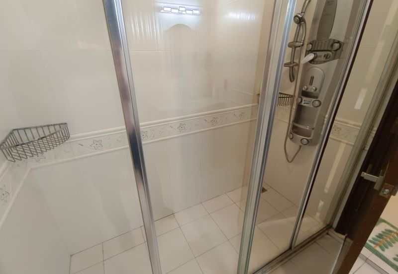 OUG/Taman Yarl 2 Storey Renovated Bungalow Gated Guarded For Sale