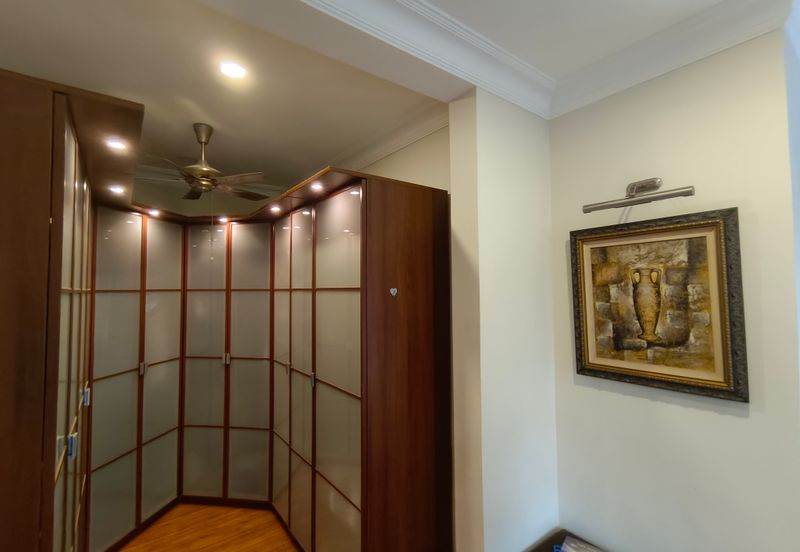 OUG/Taman Yarl 2 Storey Renovated Bungalow Gated Guarded For Sale