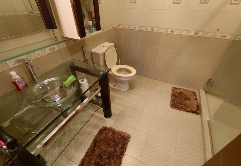 OUG/Taman Yarl 2 Storey Renovated Bungalow Gated Guarded For Sale