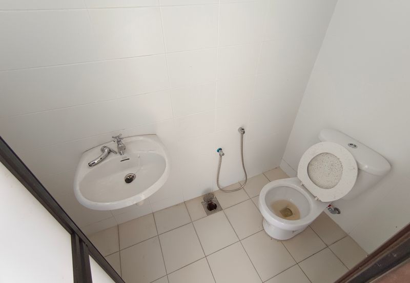 Oug/Salak South Corner Bungalow For Sale