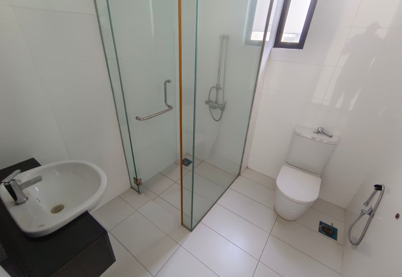 Oug/Salak South Corner Bungalow For Sale