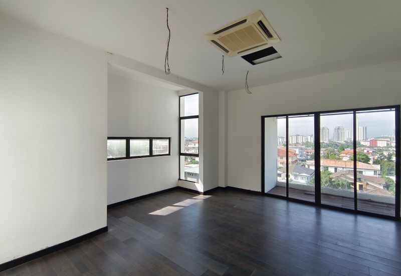 Oug/Salak South Corner Bungalow For Sale