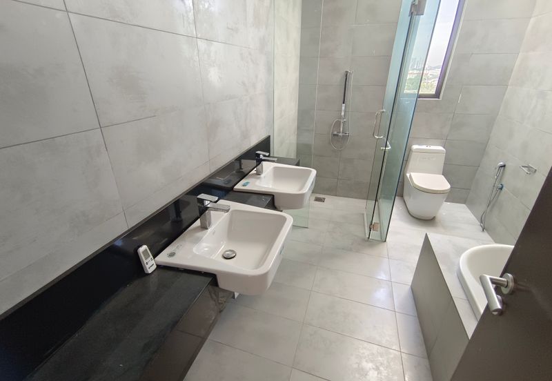 Oug/Salak South Corner Bungalow For Sale