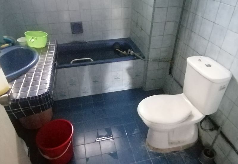 OUG/Taman Yarl Gated Guarded 2 Storey Bungalow For Sale