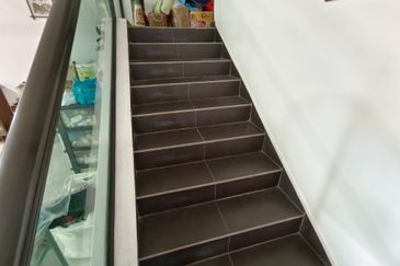 Oug/Taman Yarl 2 Storey Semi D For Sale