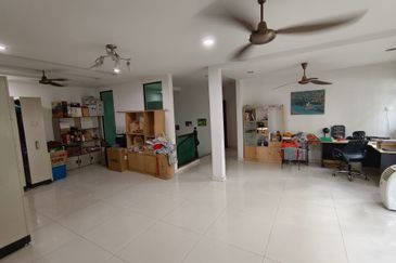 Oug/Taman Yarl 2 Storey Semi D For Sale