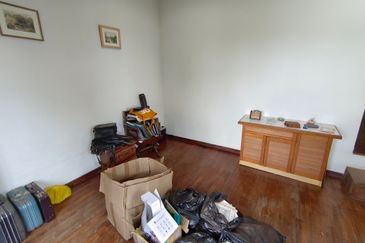 Oug/Taman Yarl 2 Storey Semi D For Sale