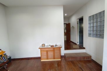 Oug/Taman Yarl 2 Storey Semi D For Sale