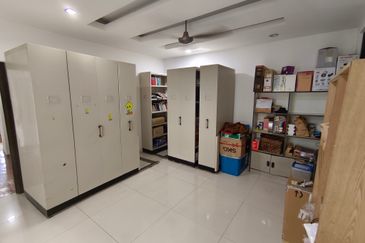 Oug/Taman Yarl 2 Storey Semi D For Sale