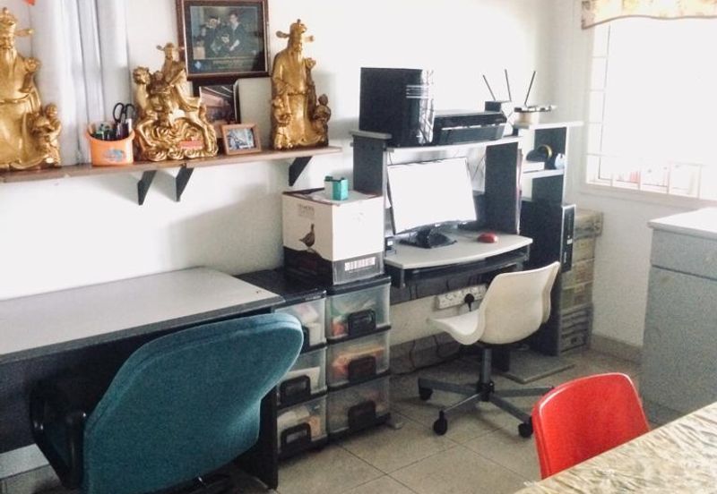 OUG/Taman United 2 Storey Semi D For Sale