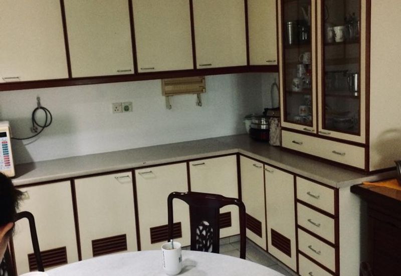 OUG/Taman United 2 Storey Semi D For Sale