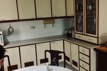 OUG/Taman United 2 Storey Semi D For Sale