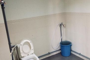 OUG/Taman United 2 Storey Semi D For Sale