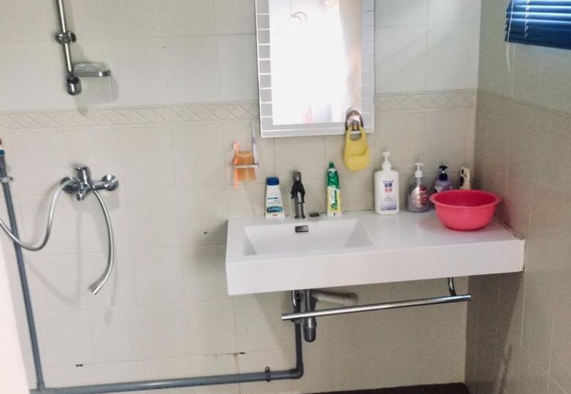 OUG/Taman United 2 Storey Semi D For Sale