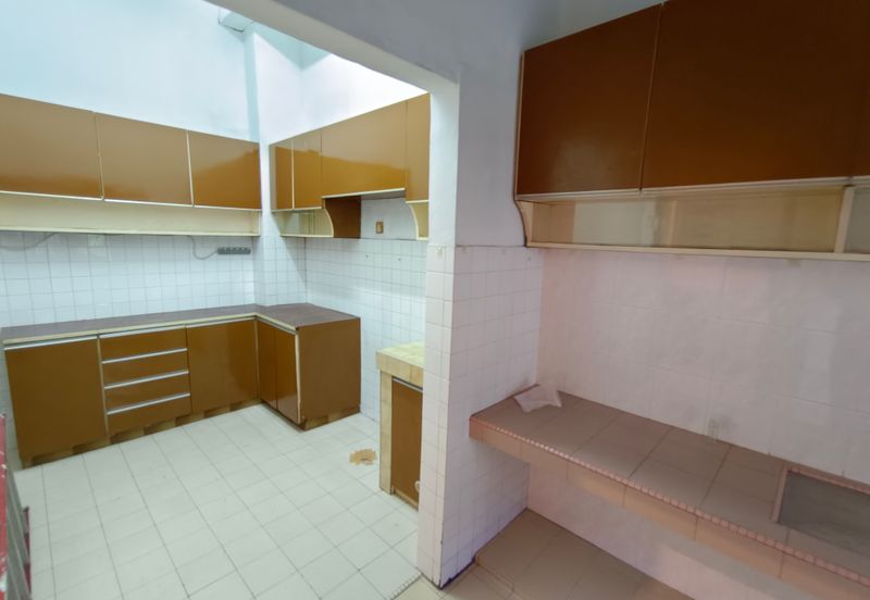 OUG/Taman United 2 Storey Terrace House For Rent