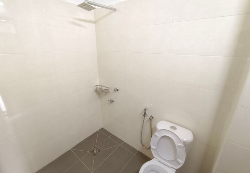 OUG/Taman United 2 Storey Terrace House For Rent