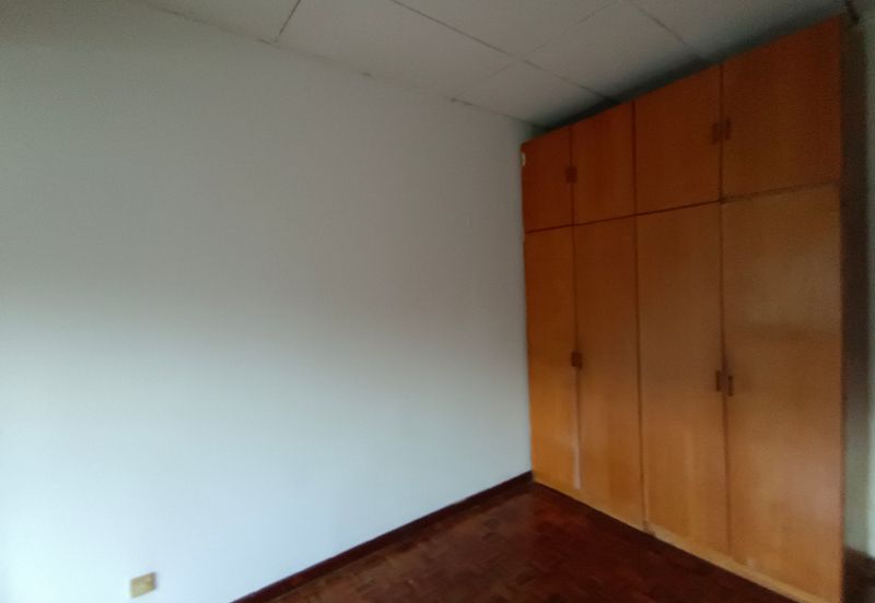 OUG/Taman United 2 Storey Terrace House For Rent