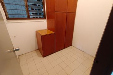 OUG/Taman United 2 Storey Terrace House For Rent