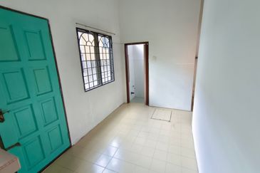 OUG/Taman United 2 Storey Terrace House For Rent