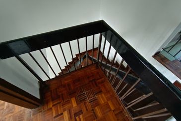 OUG/Taman United 2 Storey Terrace House For Rent