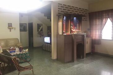 OUG @ Storey Corner House For Sale