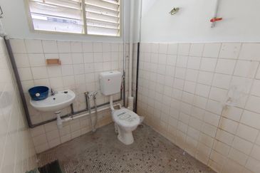 OUG 2 Storey Terrace Facing Green Field For Sale