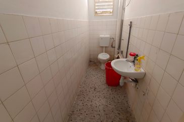 OUG 2 Storey Terrace Facing Green Field For Sale