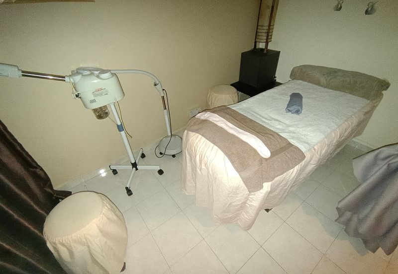 OUG/Taman United 2 Storey Semi D Facing Main Road For Rent