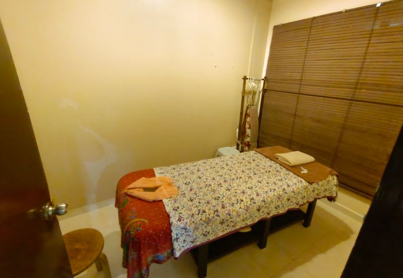 OUG/Taman United 2 Storey Semi D Facing Main Road For Rent