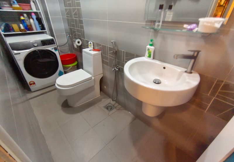 OUG 2 Storey Fully Renovated House For Sale