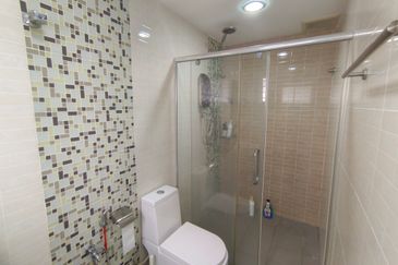 OUG 2 Storey Fully Renovated House For Sale