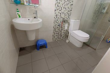 OUG 2 Storey Fully Renovated House For Sale