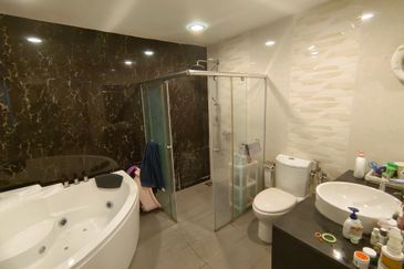 OUG 2 Storey Fully Renovated House For Sale